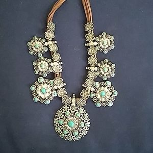 Womens costume ornate turquoise and silver necklac